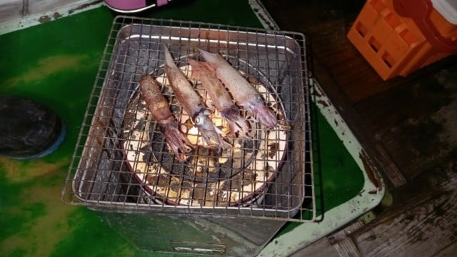 釜石で釣れたヤリイカの姿焼きです。